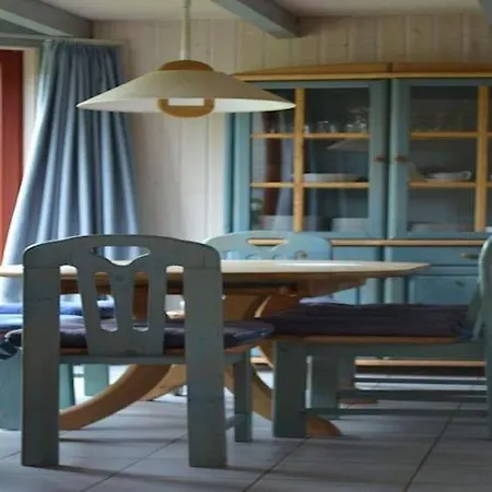 Holiday home Mirow In *